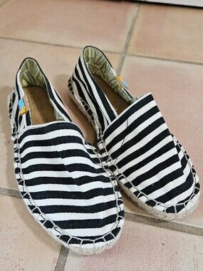 Ubuntu Black & White Stripe Canvas Espadrille
